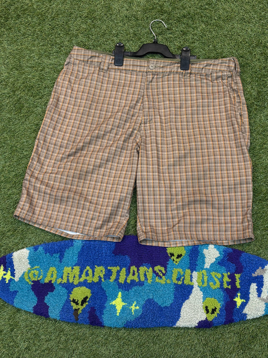 Men’s North Face Plaid Shorts