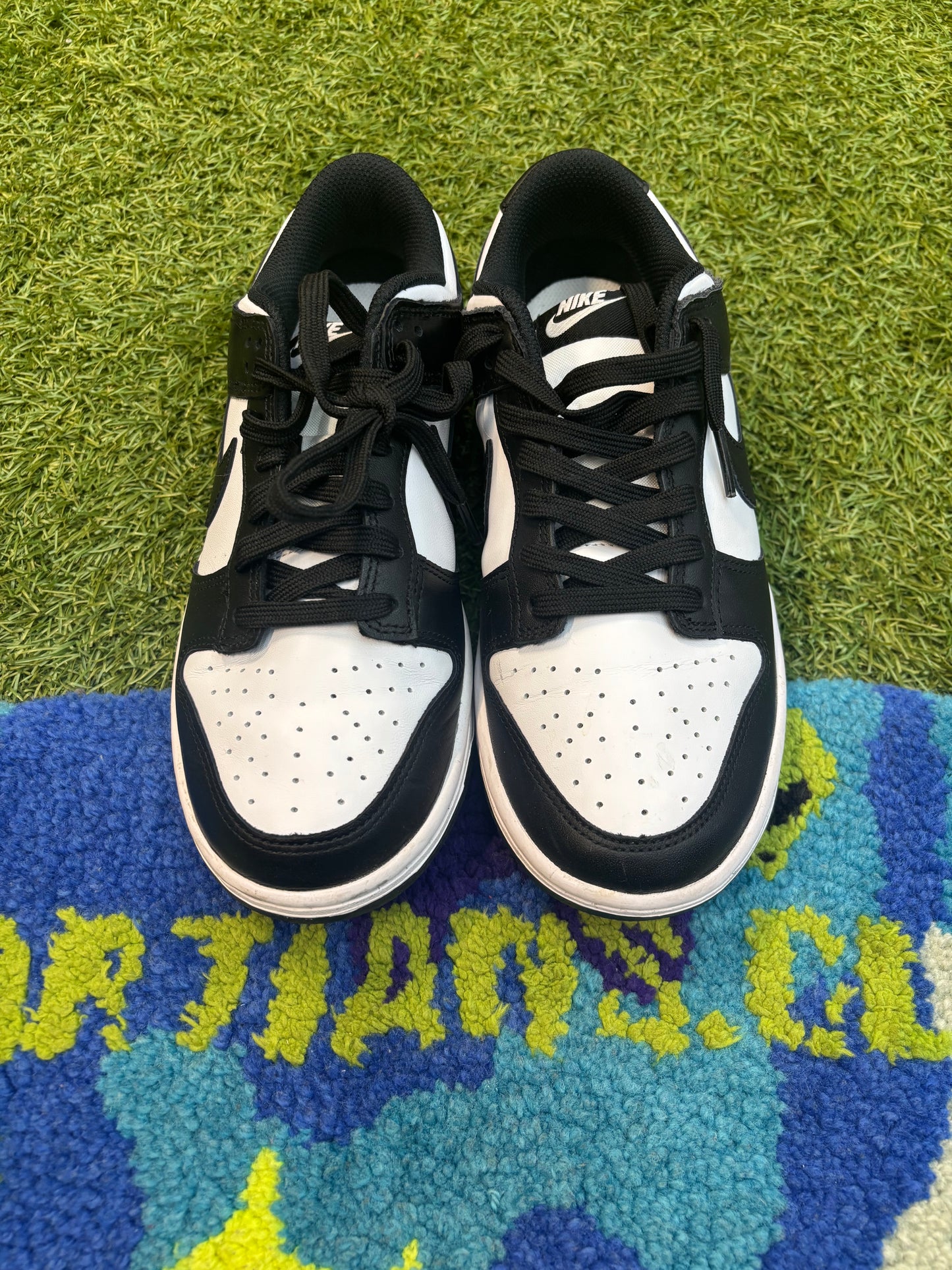 Nike Panda Dunks