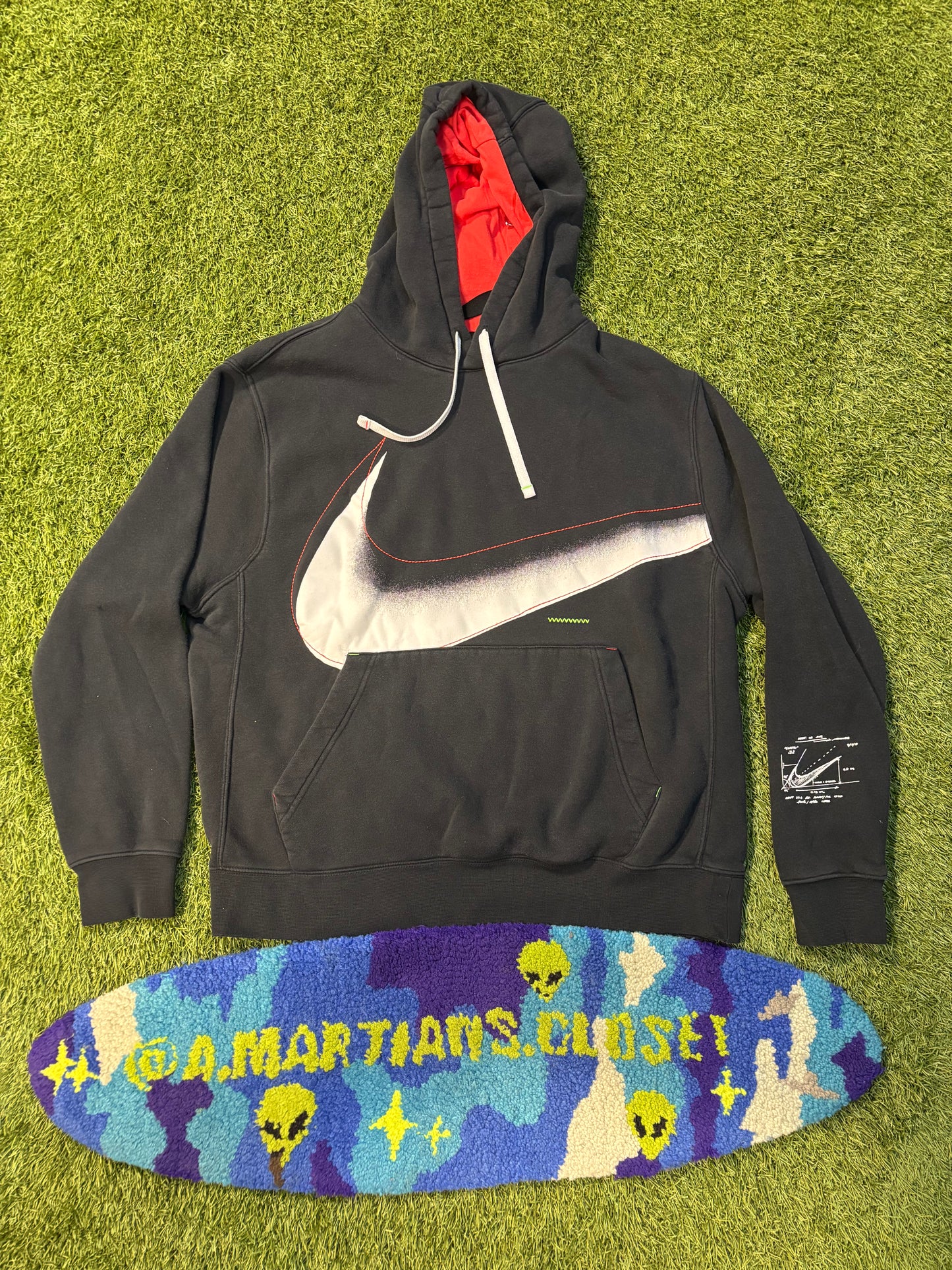 Black Big Center Swoosh Nike Hoodie Size Large