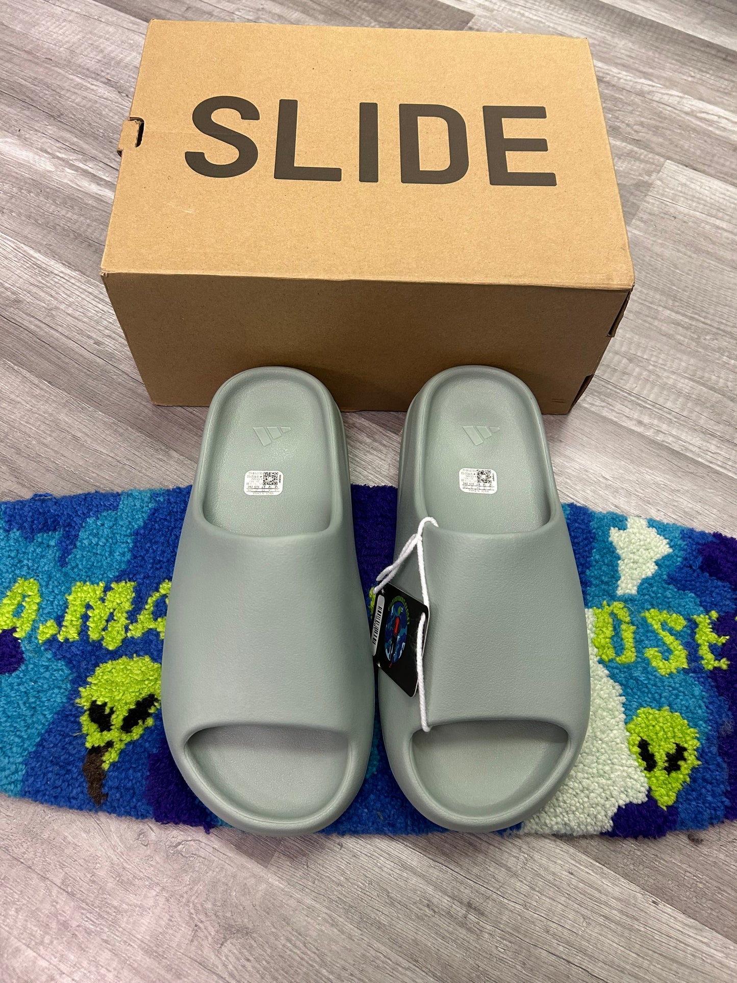 Adidas Yeezy Slide Salt