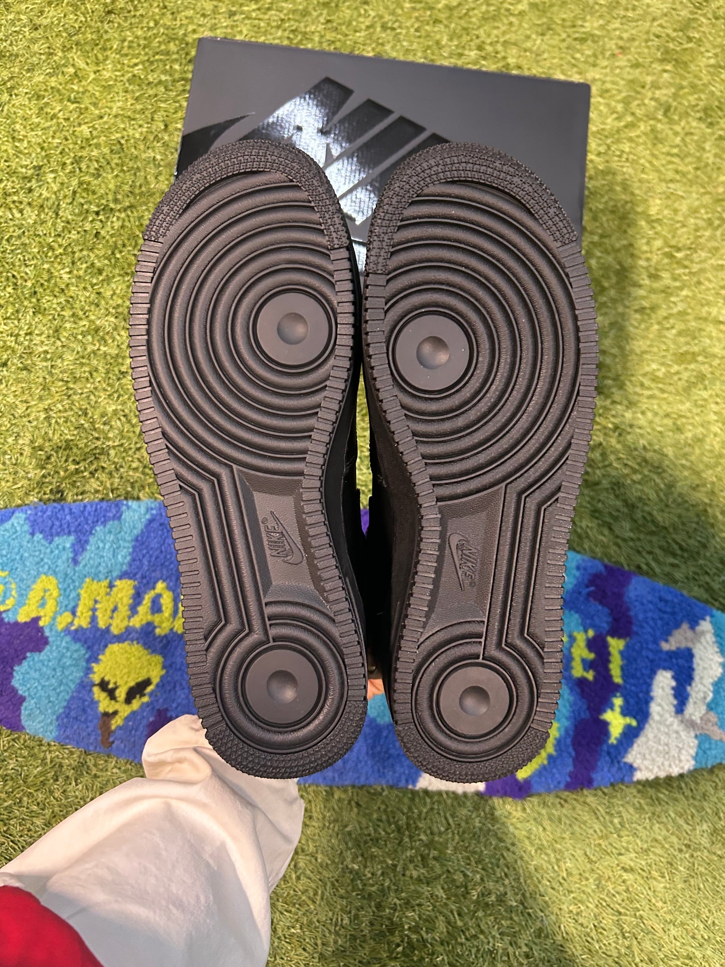 Nike X Supreme Air Force 1 Mid Black