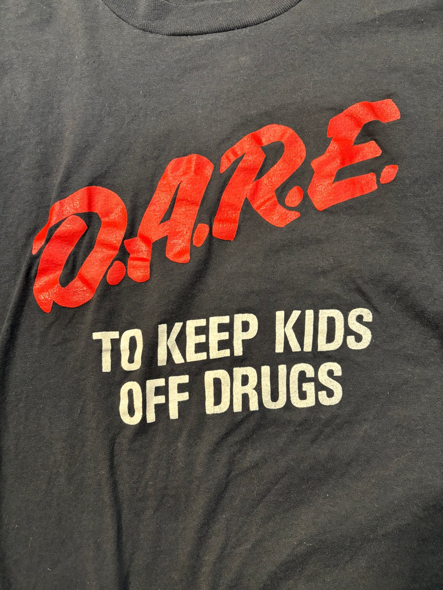Vintage D.A.R.E keep kids off drugs tee black