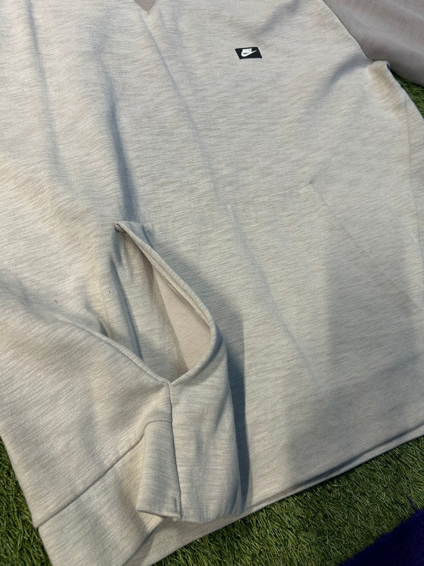 Y2K Nike Light Tan Crewneck W/Front Pocket