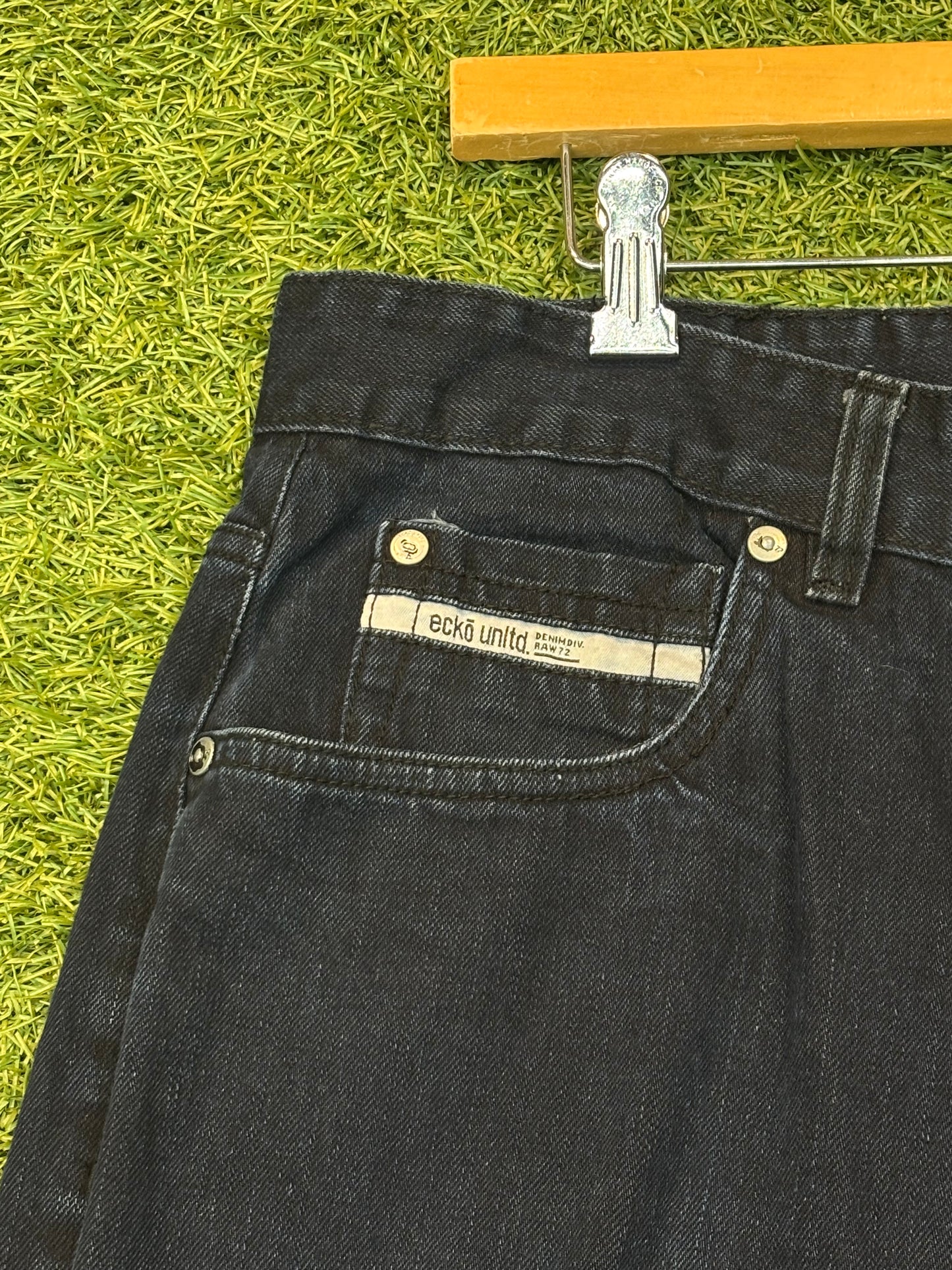 Y2k Ecko Raised Logo Pocket Jorts