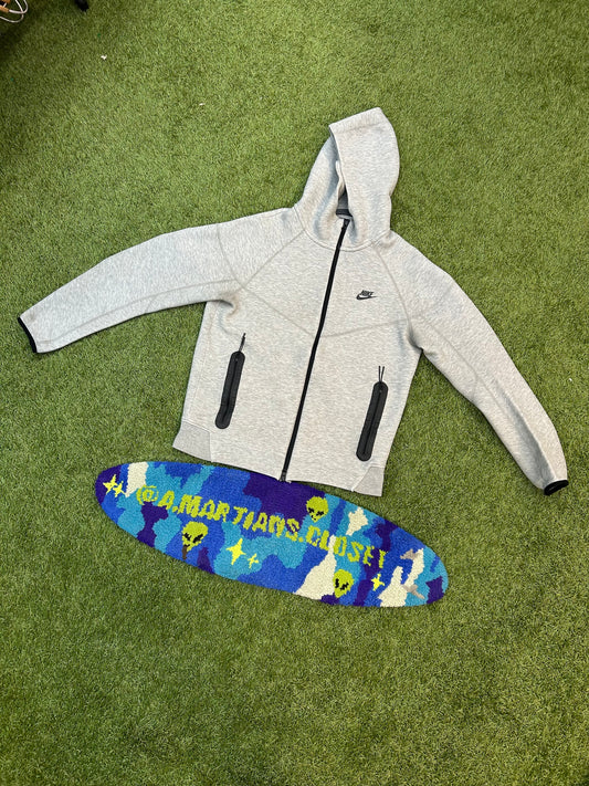 Used Grey Nike Tech Jacket