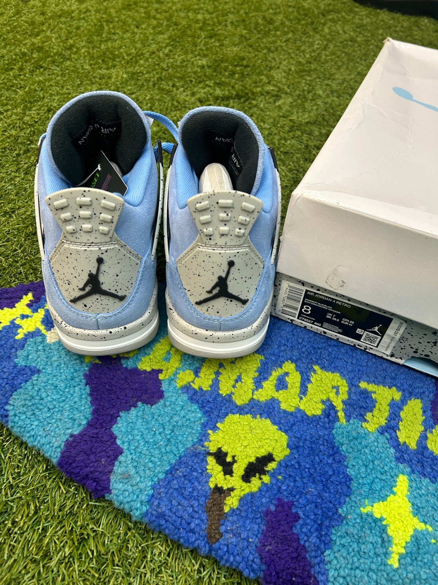 Jordan 4 Retro University Blue