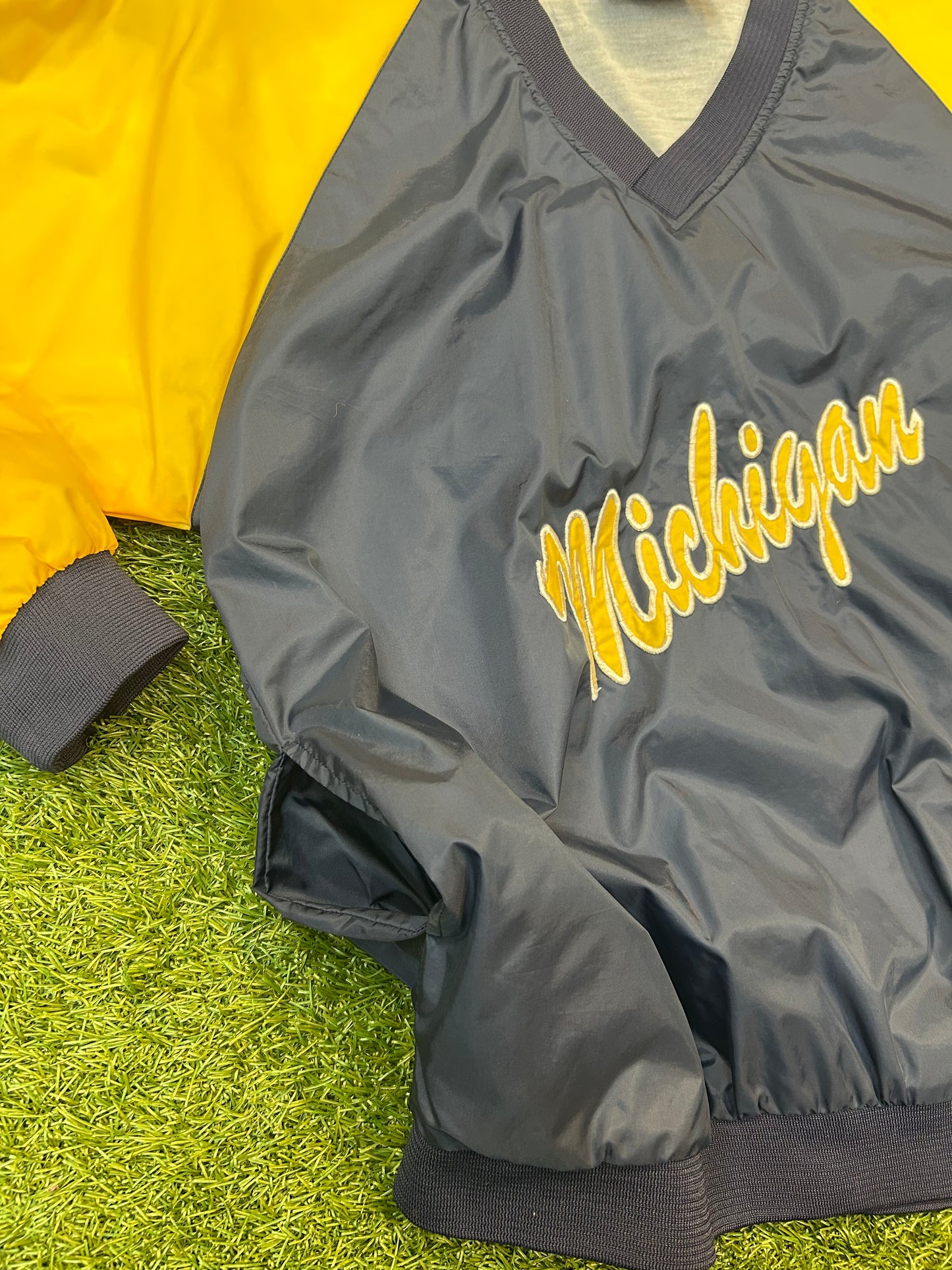 Vintage 90s Michigan University Pullover Windbreaker Crew