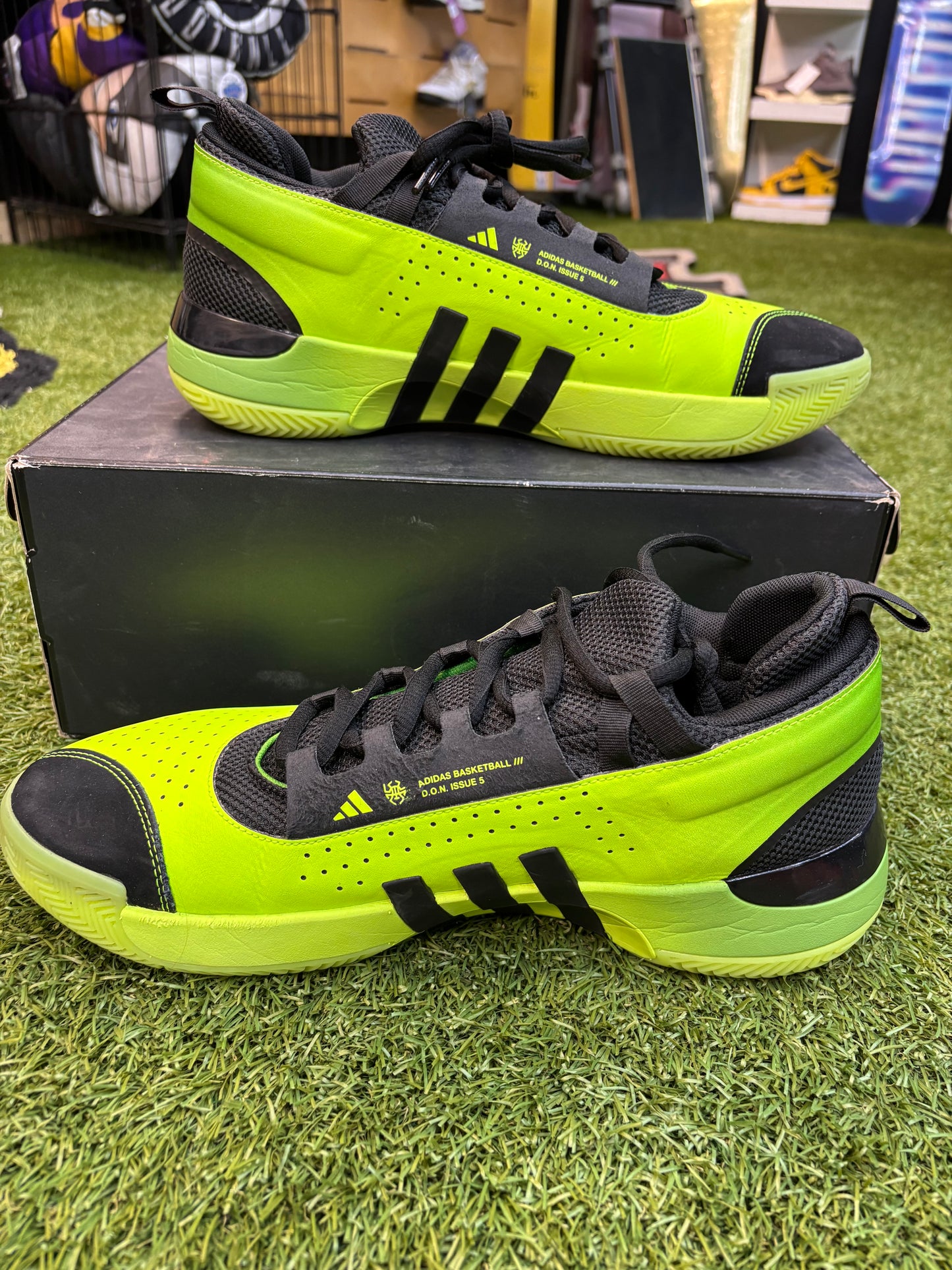 Adidas Donavan Mitchell basketball shoes