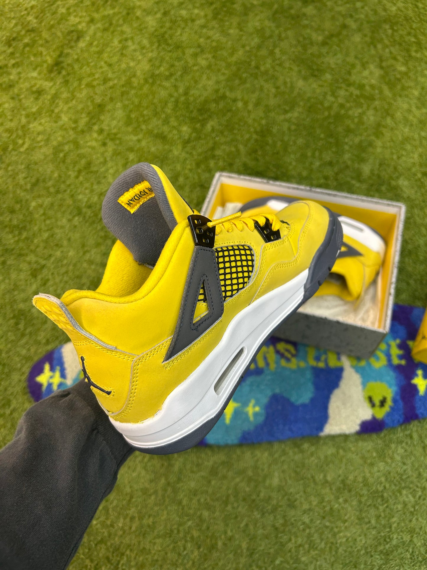 Jordan 4 Retro Lighting(VNDS)