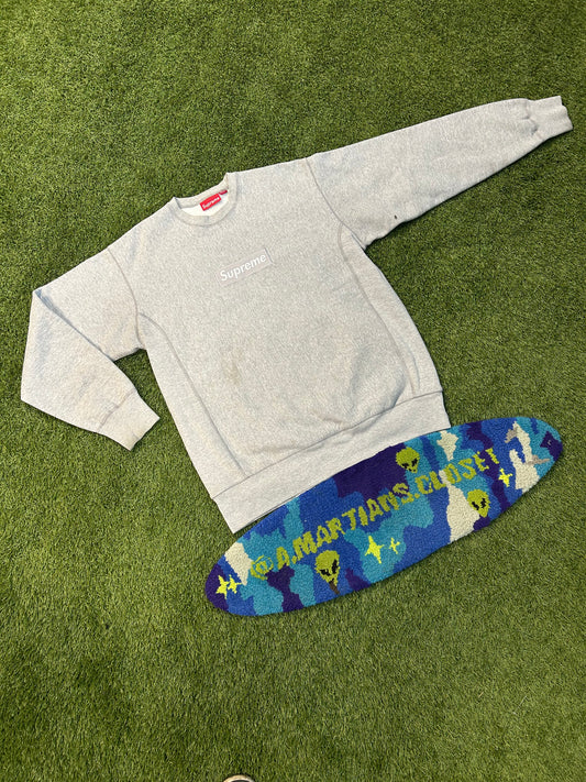 Rare Y2K Supreme Silver On Silver BoGo Crewneck(2003)