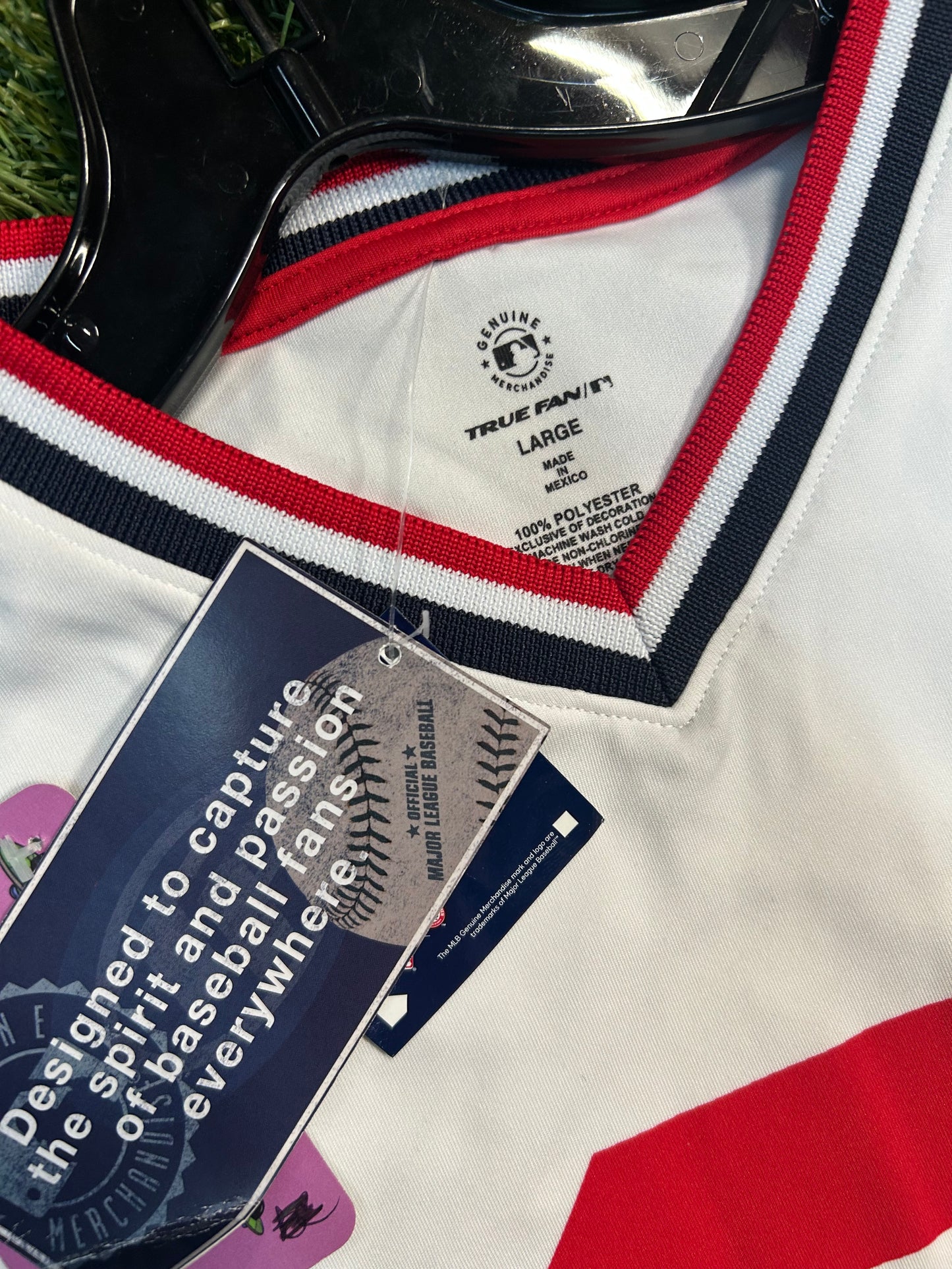 True Fan Cleveland C logo Tee