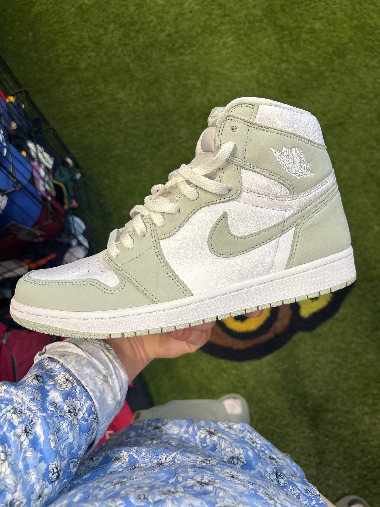 Air Jordan one high mint green size 10.5