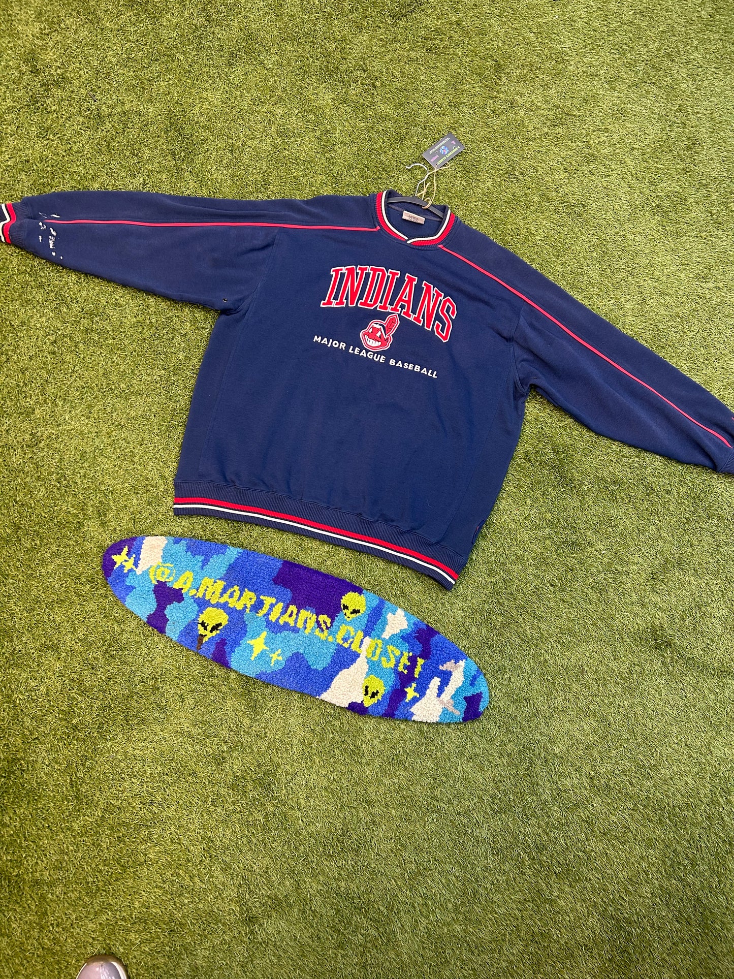 Vintage Lee Sports Cleveland Indians MLB Crewneck