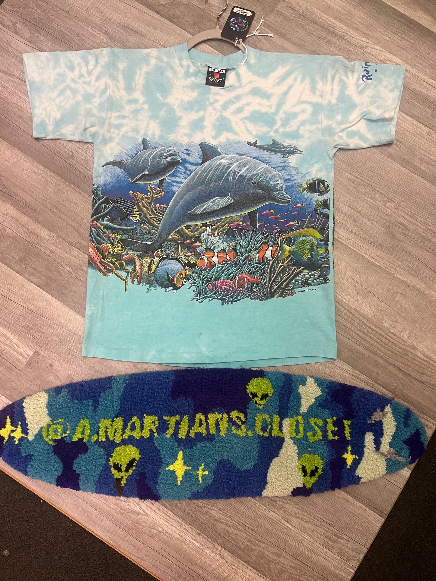 Rare Vintage Rain Forest Cafe Dolphins Swimming Tee