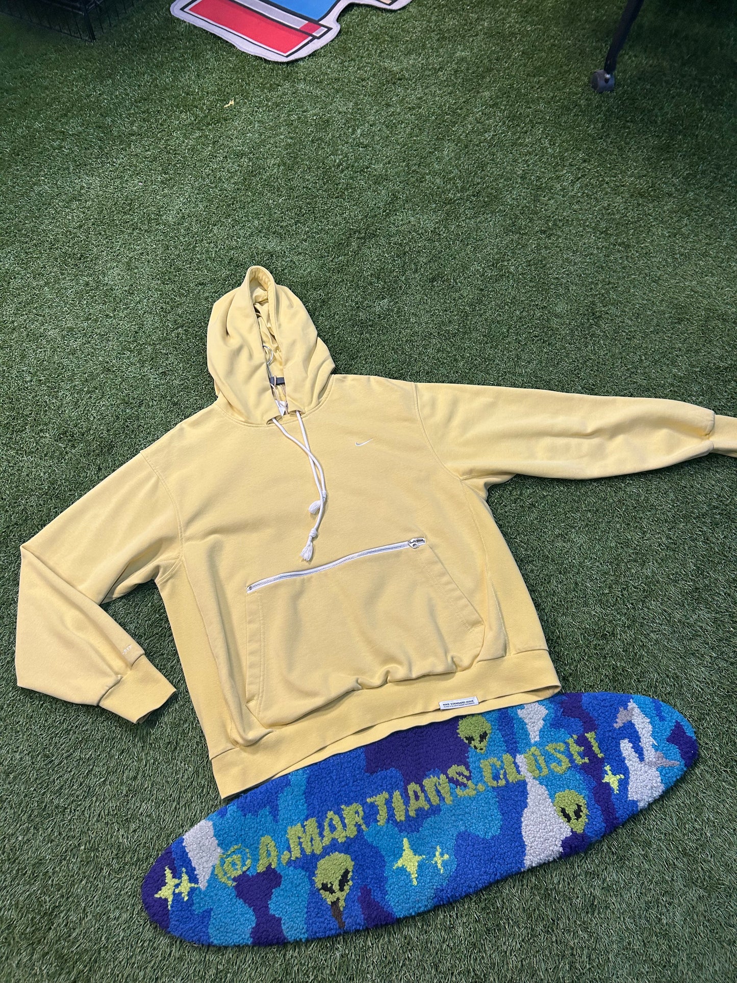 Y2K Yellow Nike Dri-FitHoodie W/Zipper Pocket