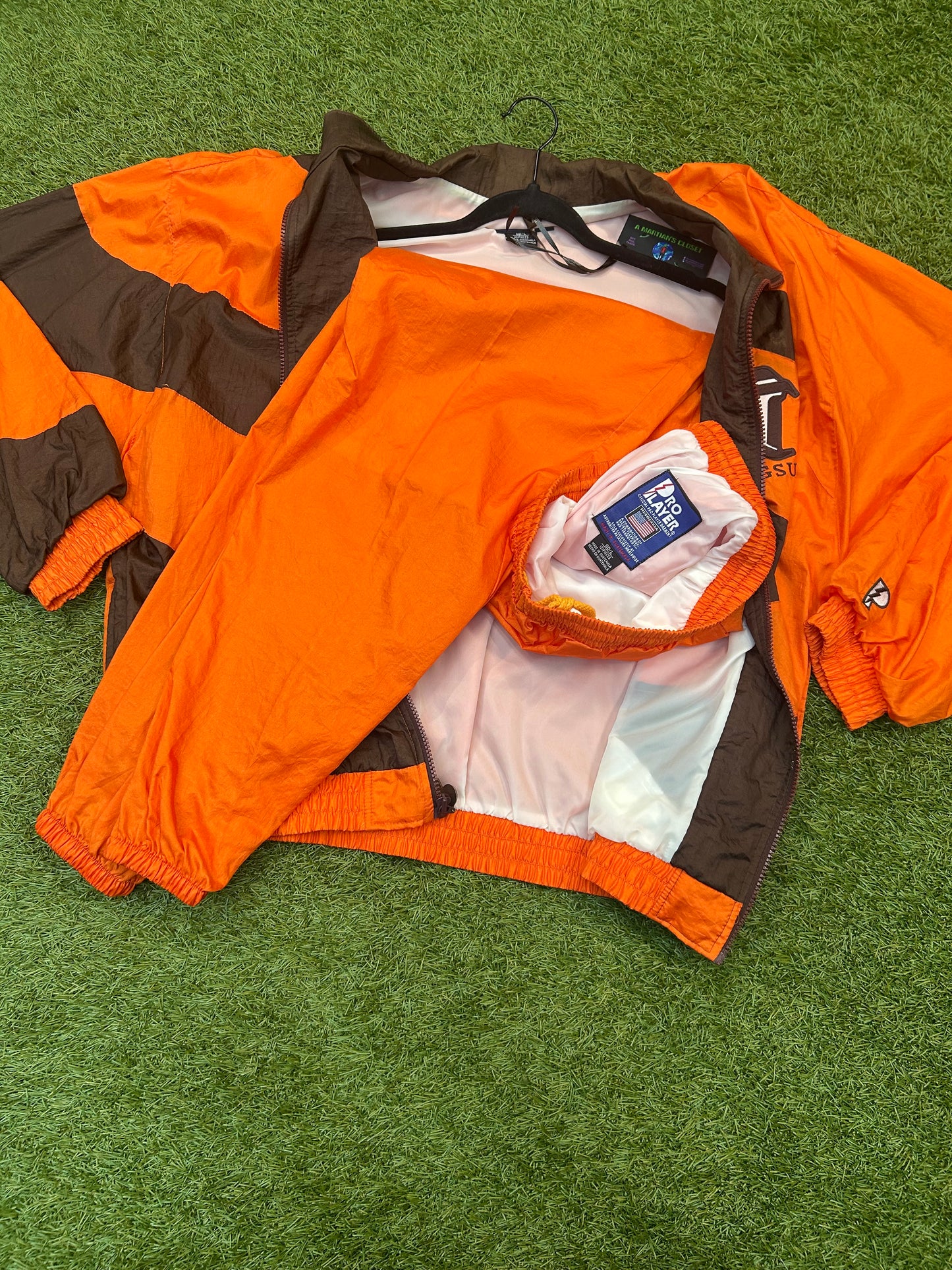 Vintage Pro Player Bowling Green Falcons NCAA Track Suit W/Matching Bottoms