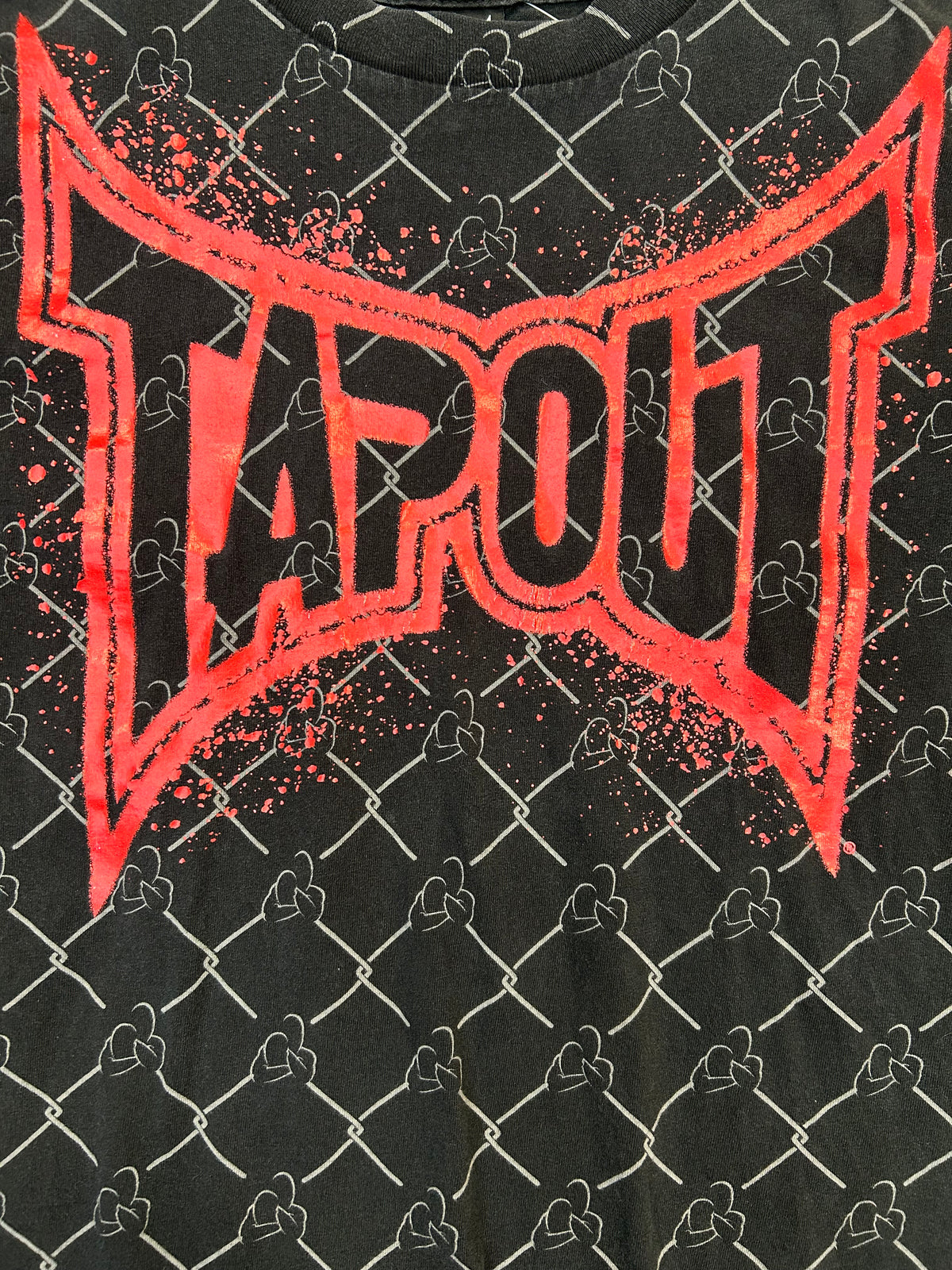 Y2K Tapout Chain Link Cage Logo Tee