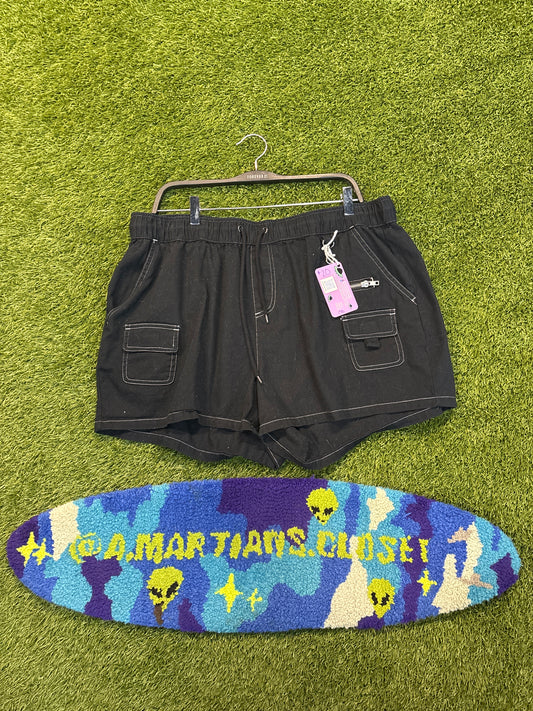 Hot topic Black Goth Shorts Size 1