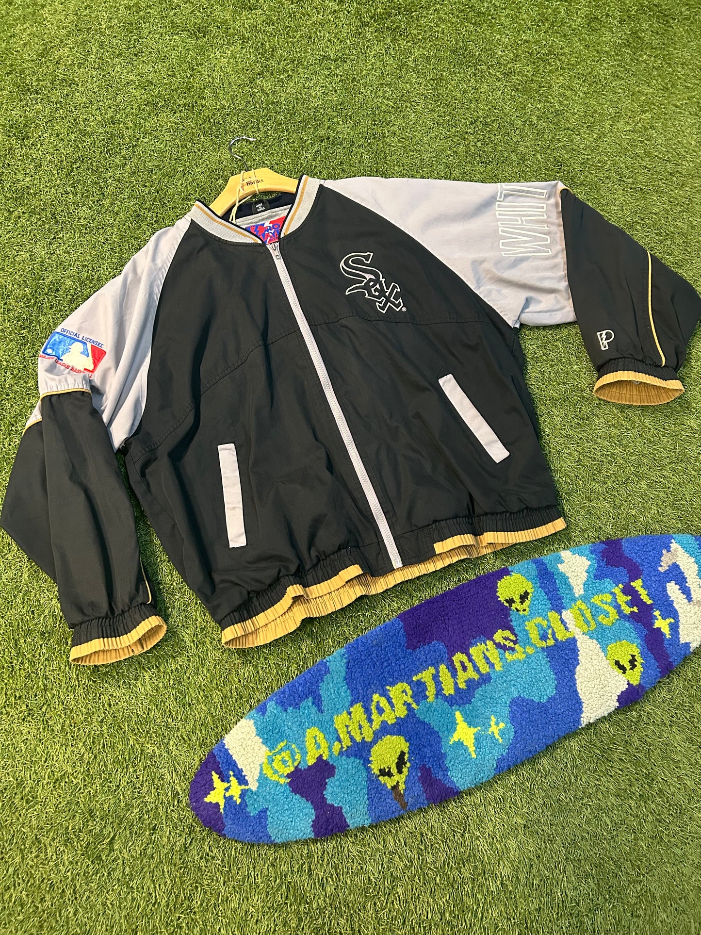 Vintage 90s Pro Player Chicago White Sox MLB Jacket