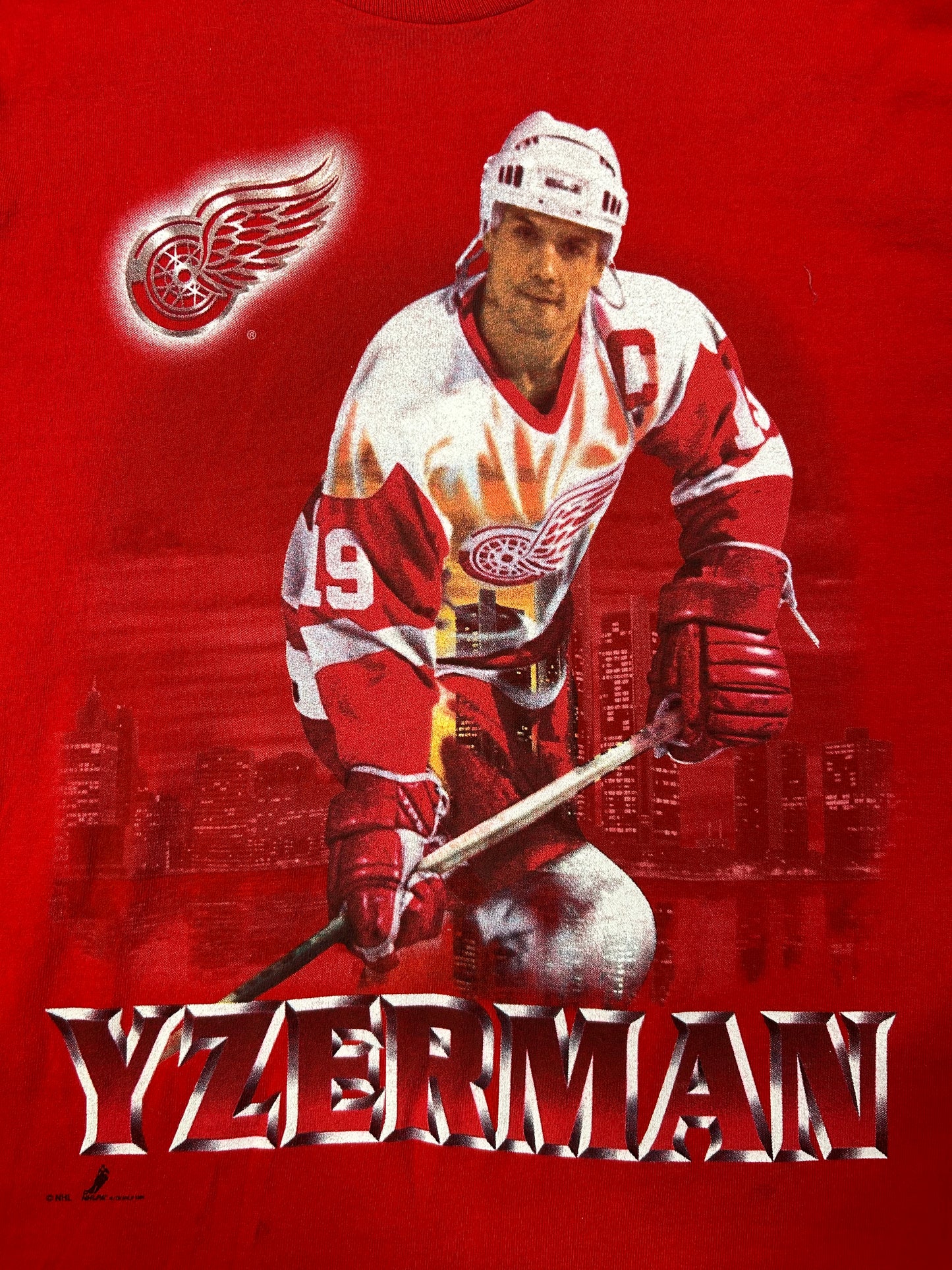 Vintage 90s Detroit Red Wings Yzerman Tee
