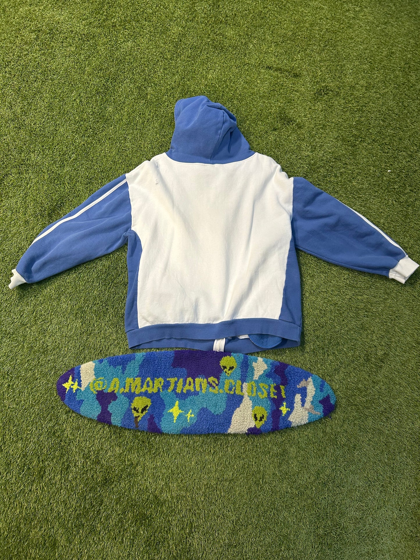 2009 Nintendo Super Mario Bros 3 Zip Up Jacket