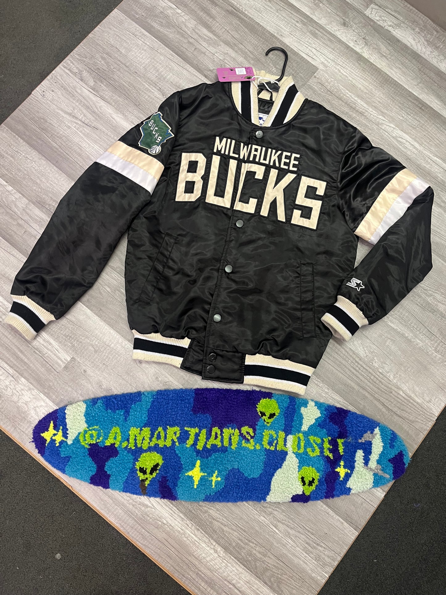 Rare Vintage 2000s Starter Jacket Milwaukee Bucks