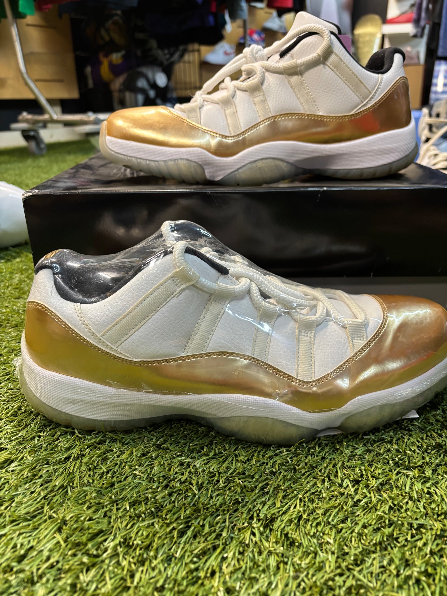 Jordan retro 11 closing ceremony