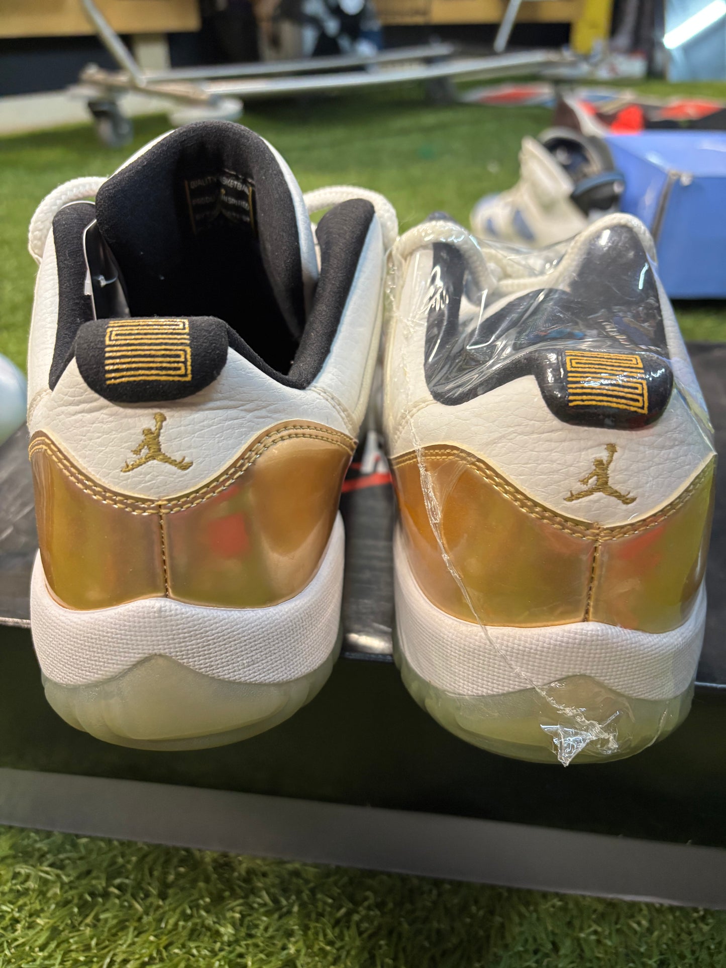 Jordan retro 11 closing ceremony