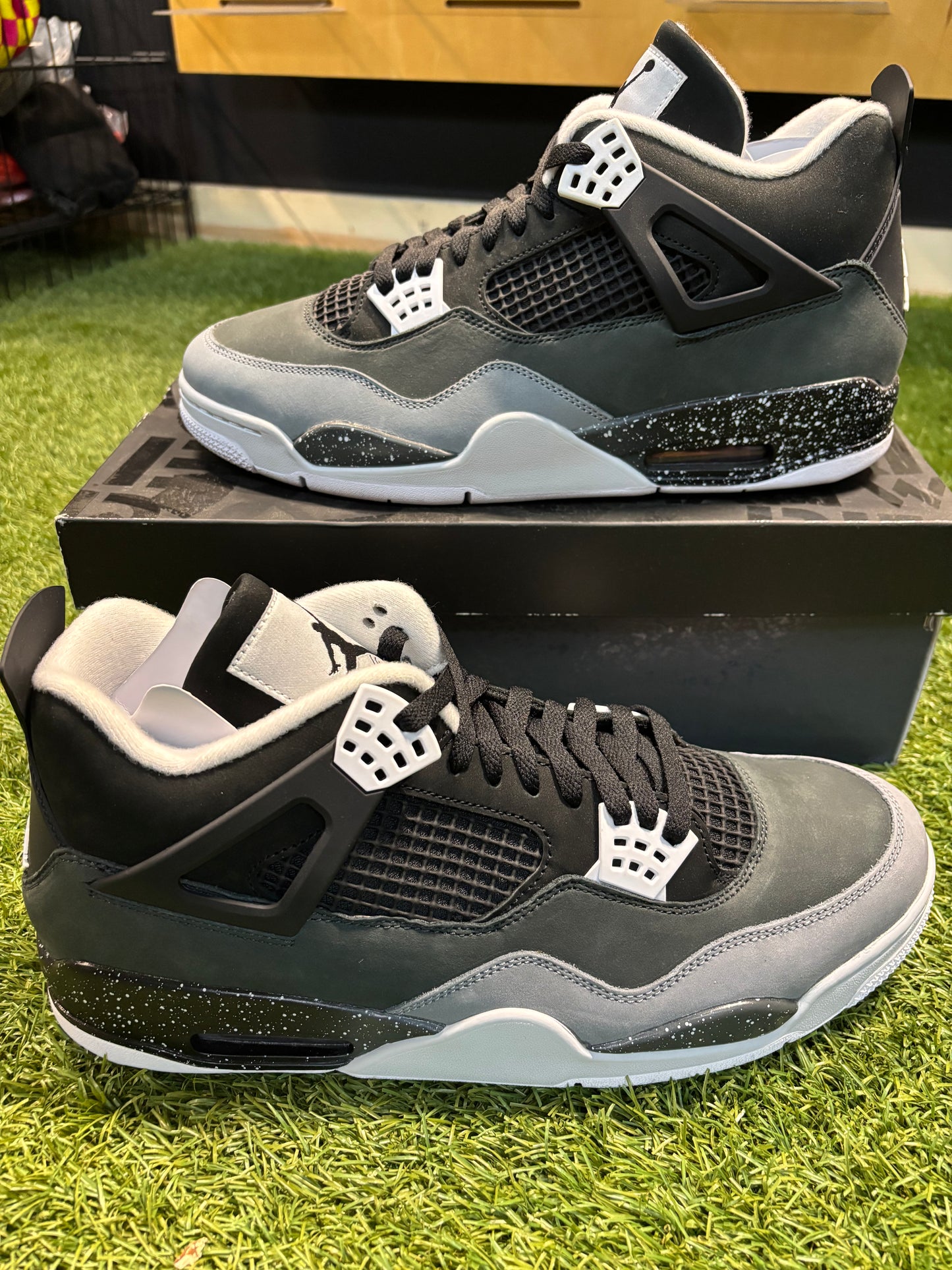 Air Jordan retro 4 fear