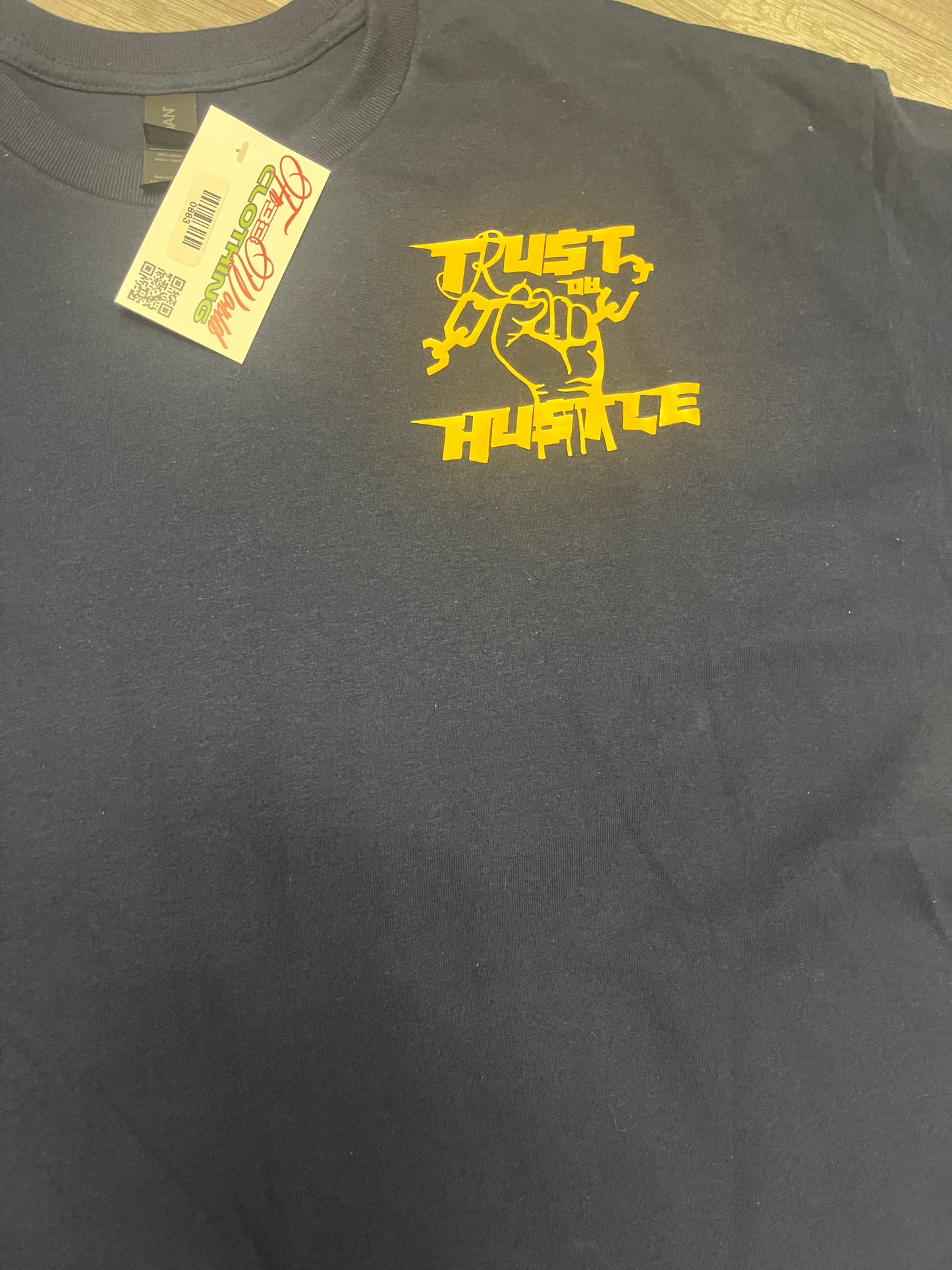 Fr33world Trust Da Hustle tee