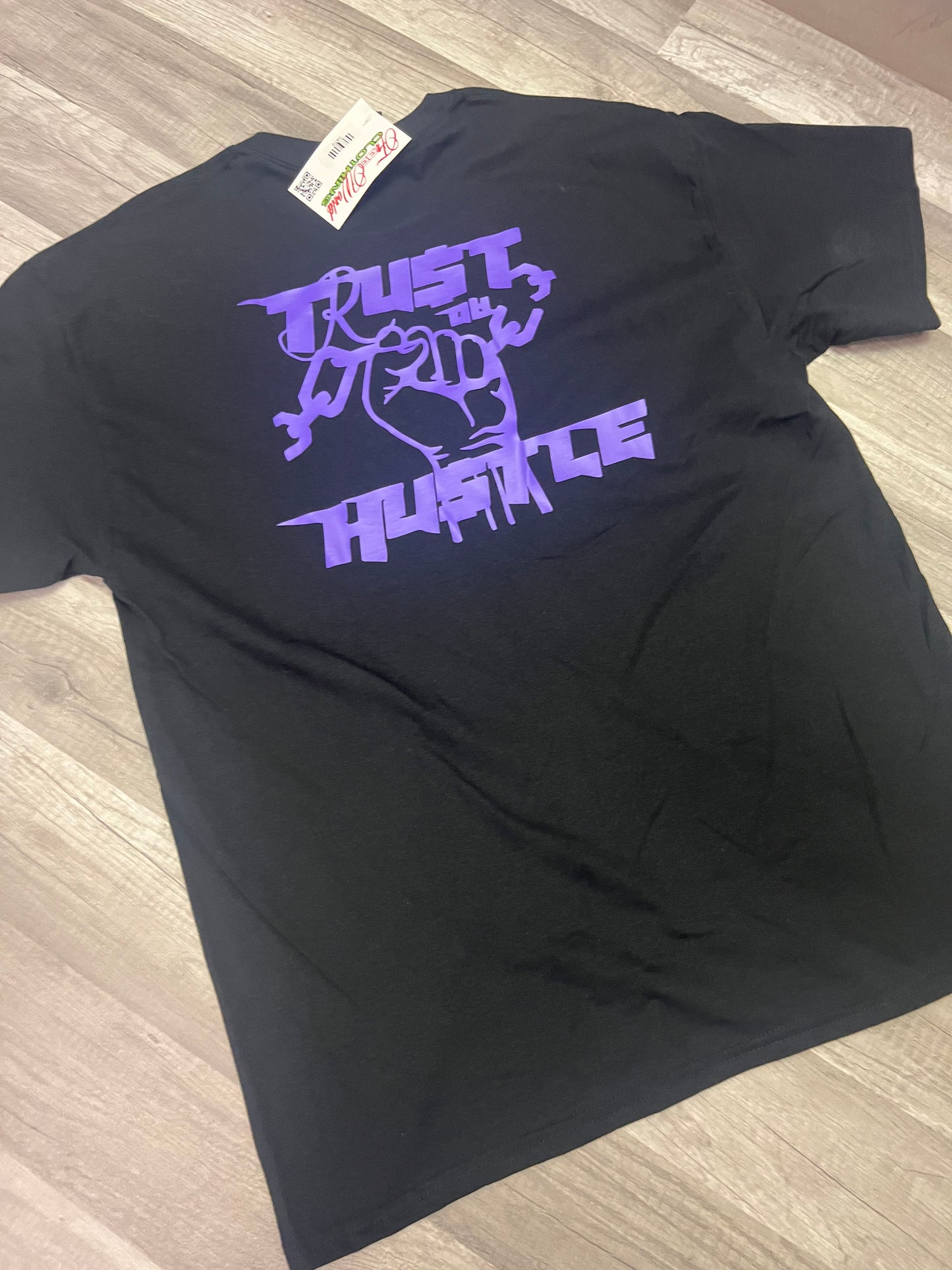 Fr33world Trust Da Hustle tee