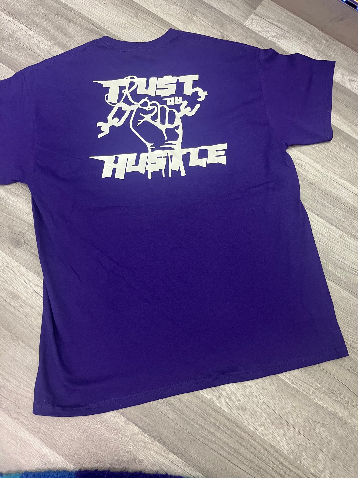 Fr33world Trust Da Hustle tee