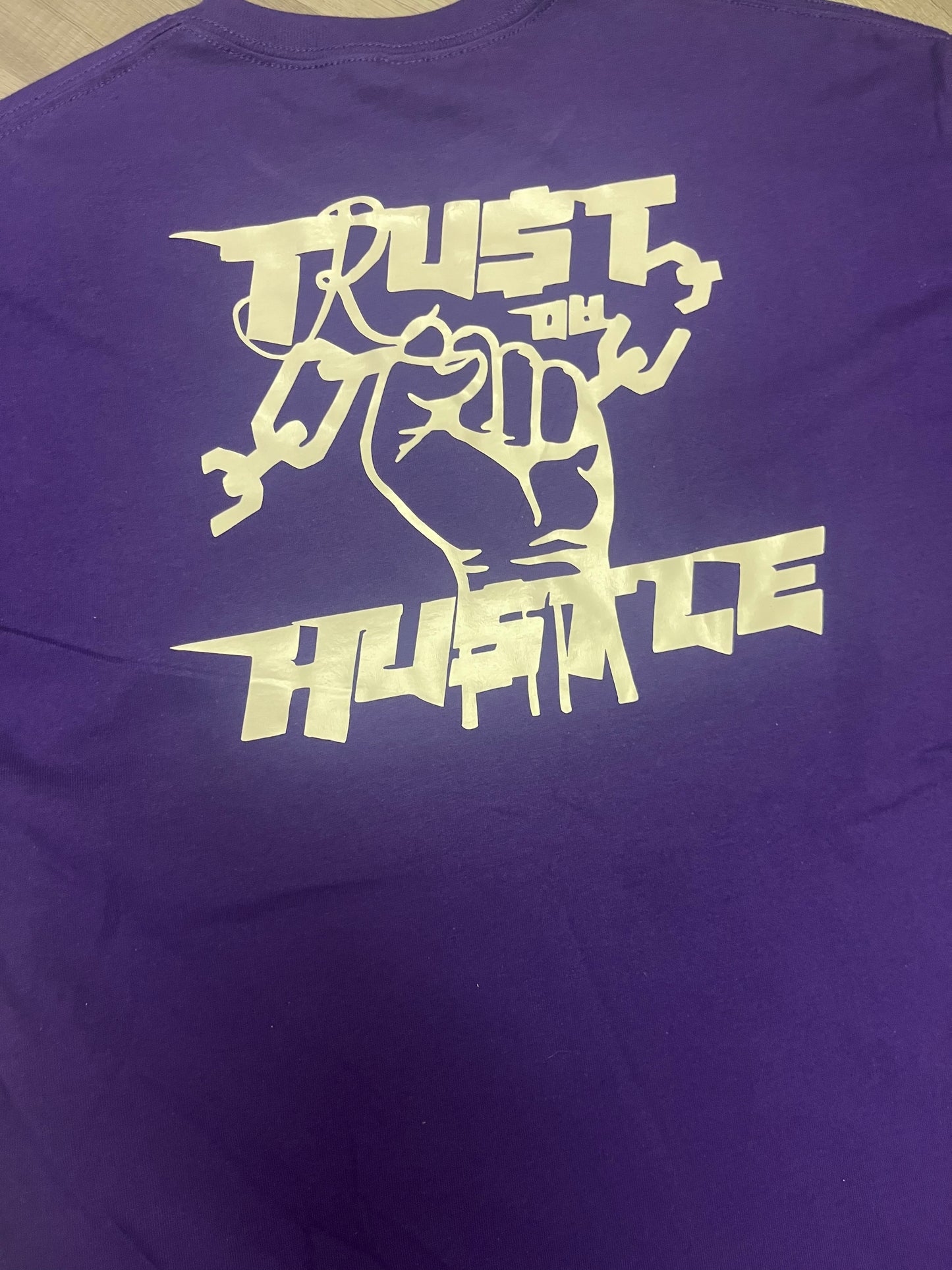 Fr33world Trust Da Hustle tee