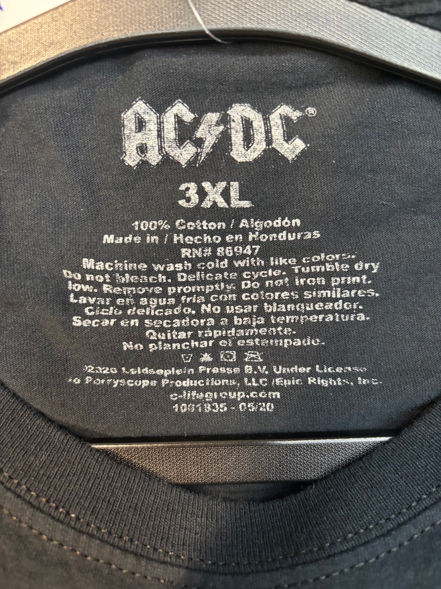 New Age/Reprint AC/DC “Back in Black” Plain B&W Tee