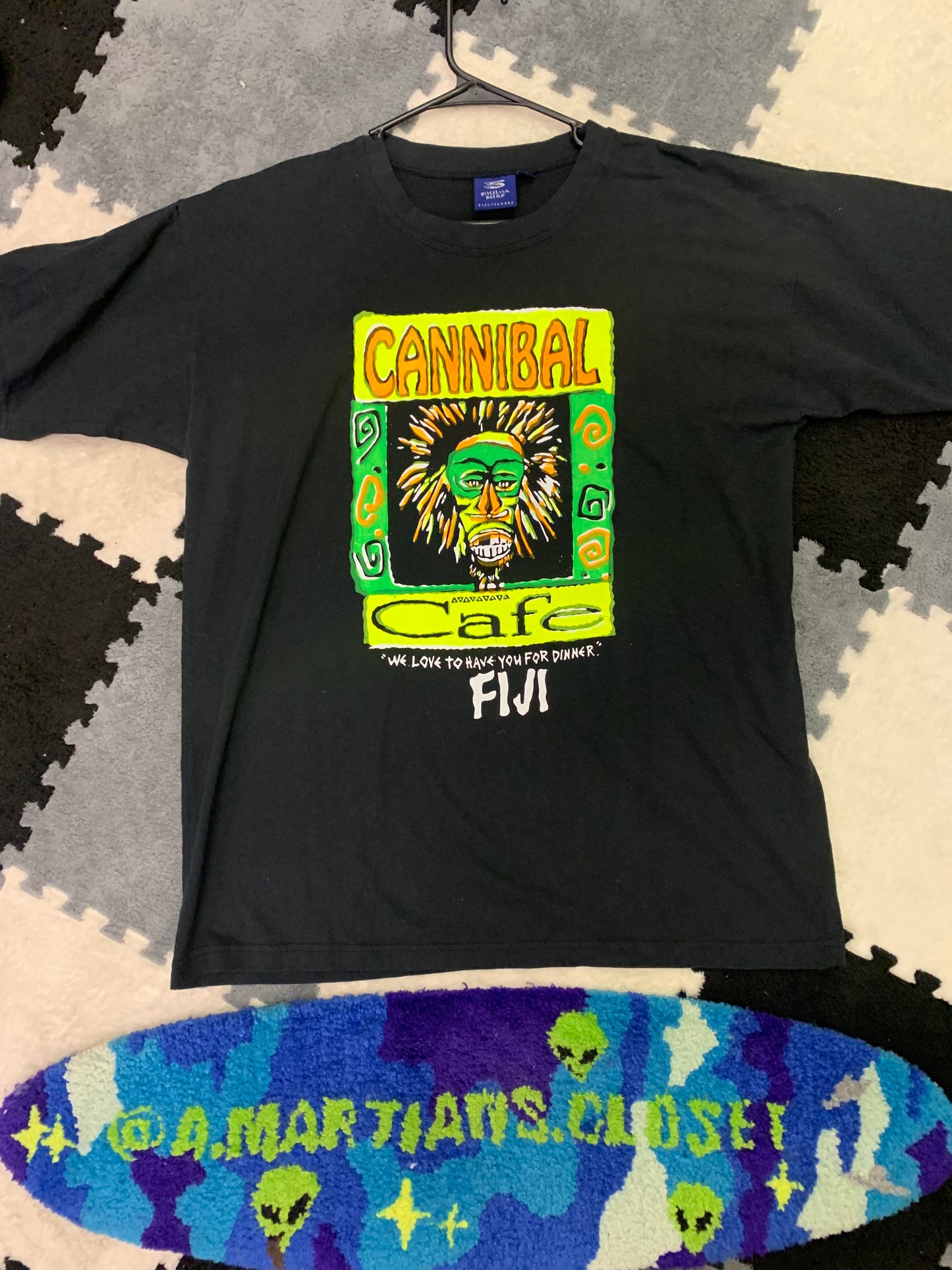 VTG Cannibal Cafe Fiji Tee