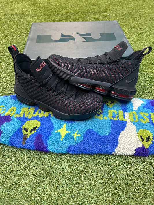 Nike LeBron 16 Fresh Bred Black