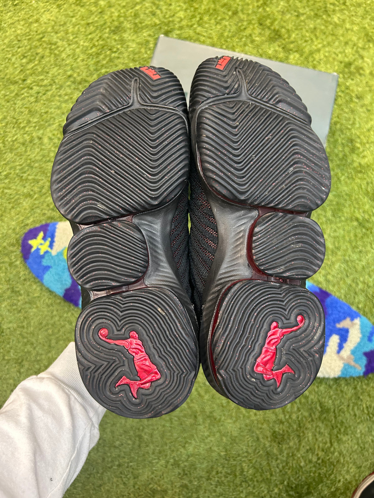 Nike LeBron 16 Fresh Bred Black