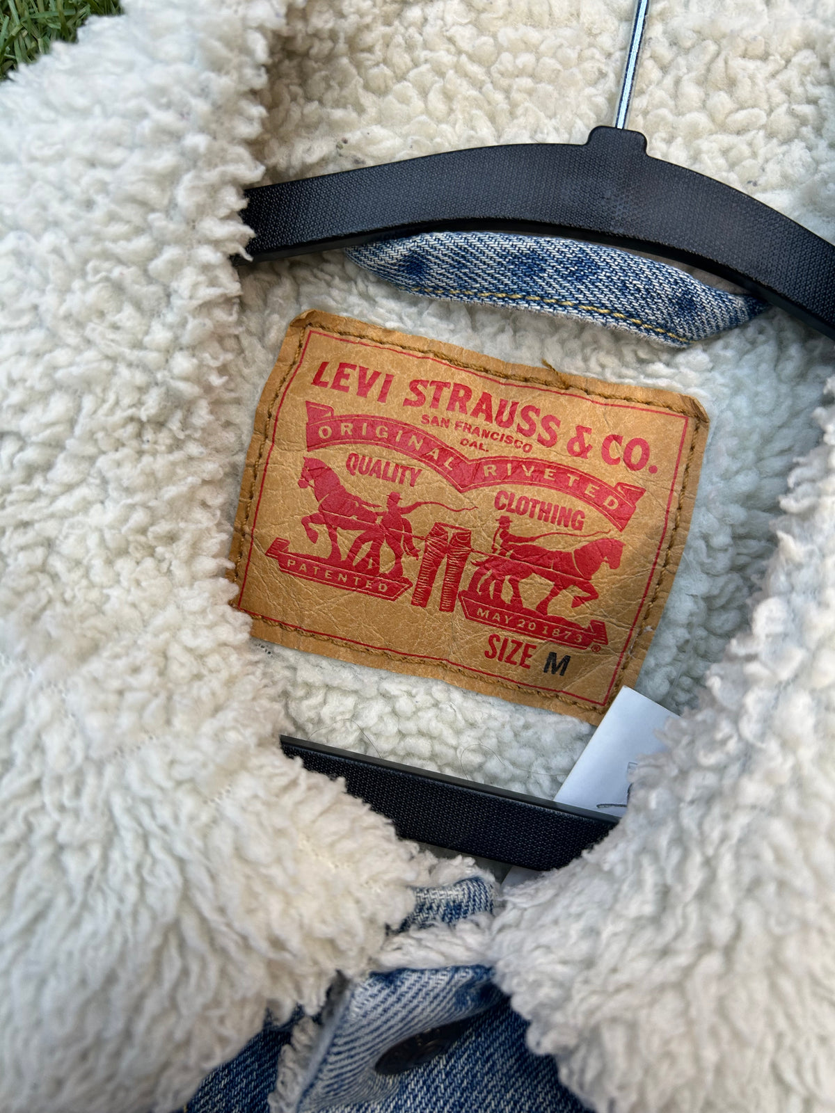 Y2K Levi’s Blue Jean Jacket